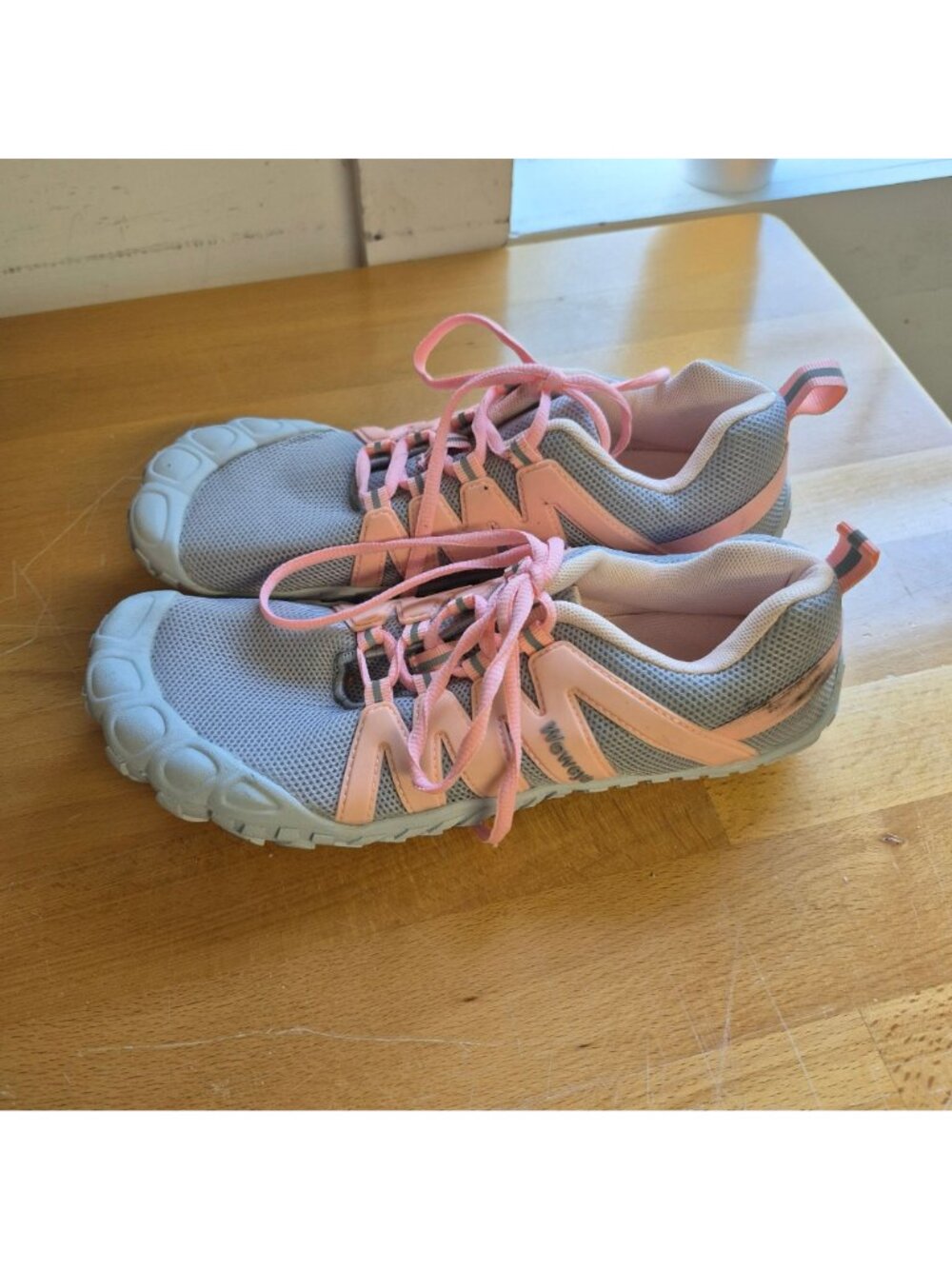 Weweya Womens Barefoot Running Shoes Gray & Pink Lightweight & Breathable Mesh - Picture 2 of 8